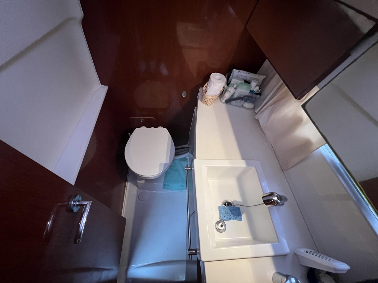 2010 JEANNEAU Leader 9 for sale (photo 18)