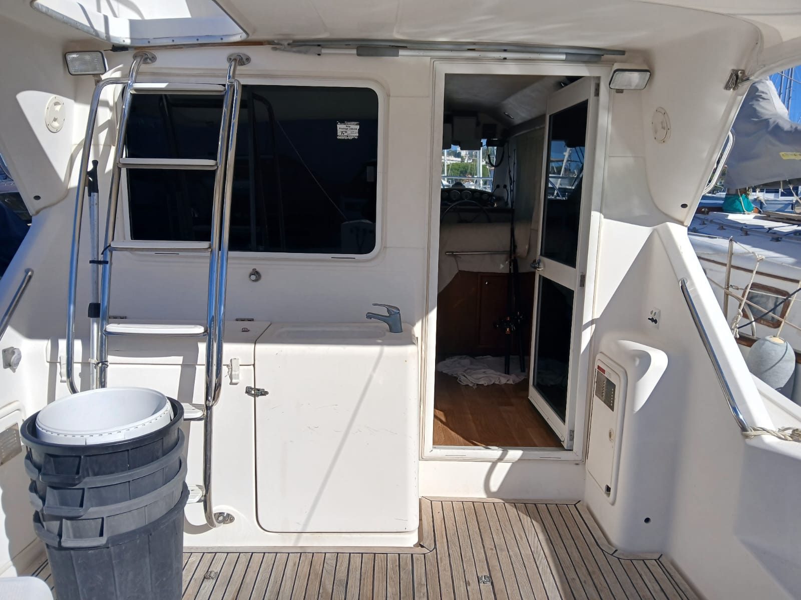 2003 Riviera 33 Fly te koop (photo 4)
