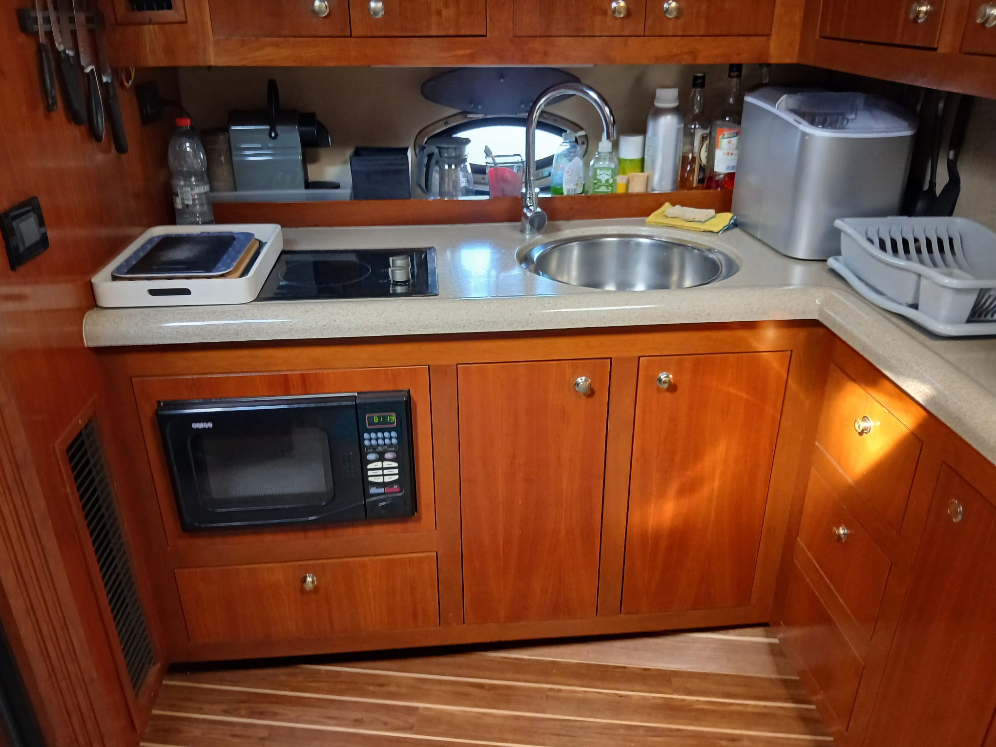 1994 Cruisers Yachts 440 for sale (photo 9)