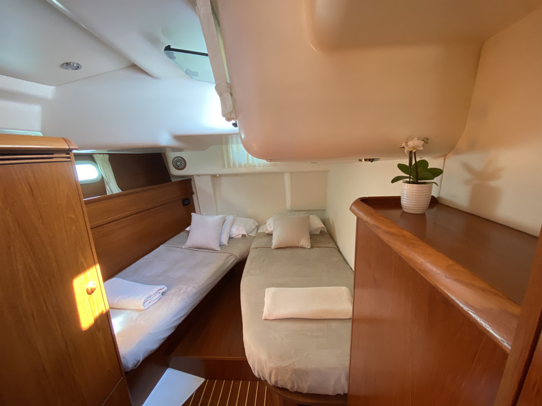 2023 Jeanneau Sun Odyssey 54 DS zu chartern (photo 23)