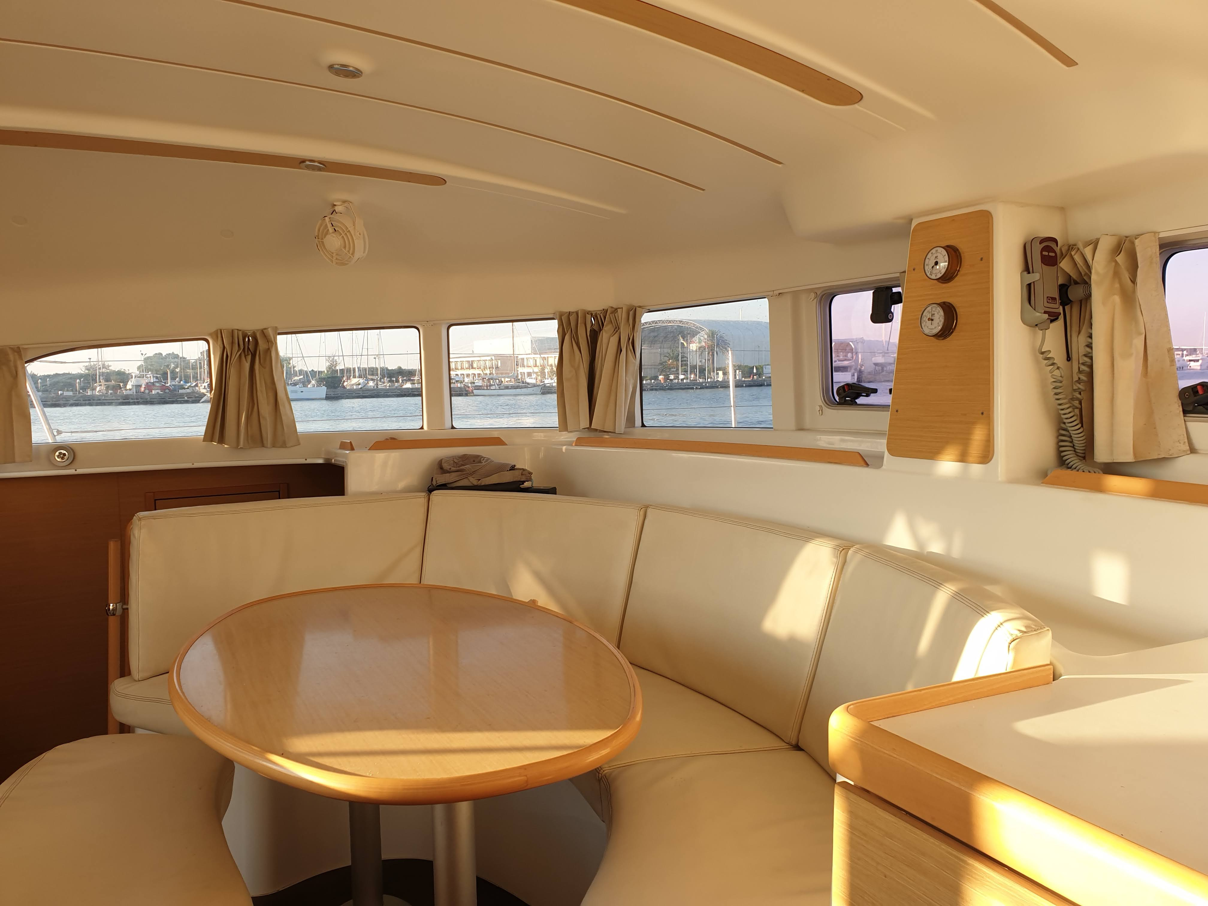 2012 Lagoon 380 S2 te koop (photo 18)