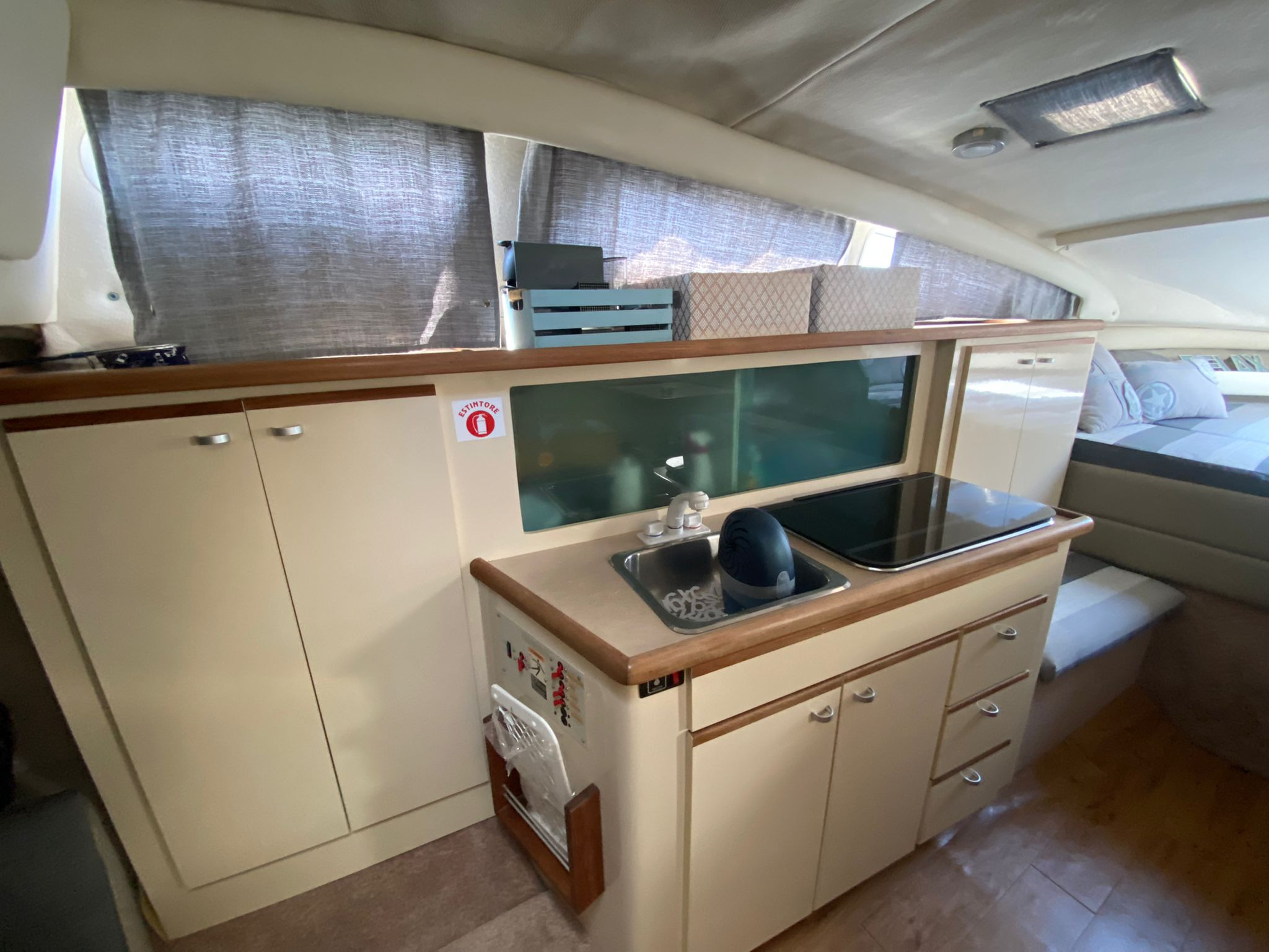 1996 Bayliner 2855 te koop (photo 10)