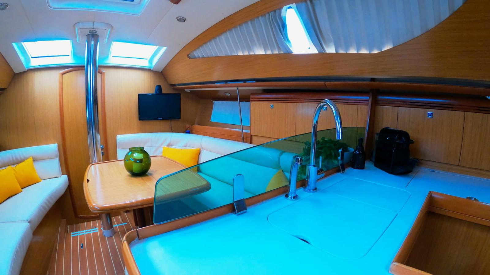 2007 Jeanneau Sun Odyssey 39 DS en alquiler (photo 4)