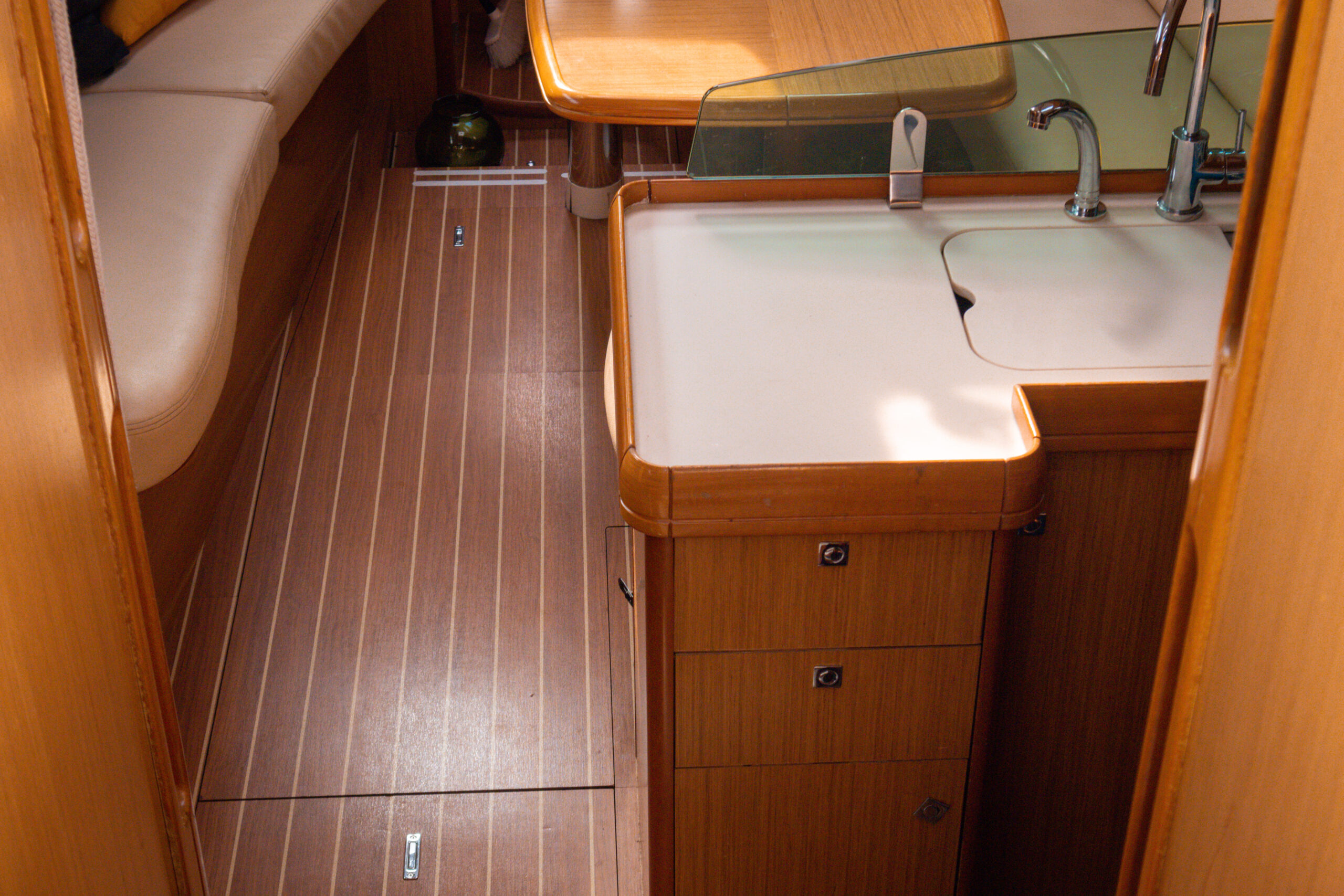 2007 Jeanneau Sun Odyssey 39 DS en alquiler (photo 5)