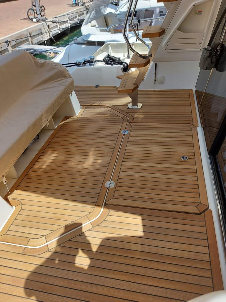 2016 Cranchi 54 Fly a noleggio (photo 11)