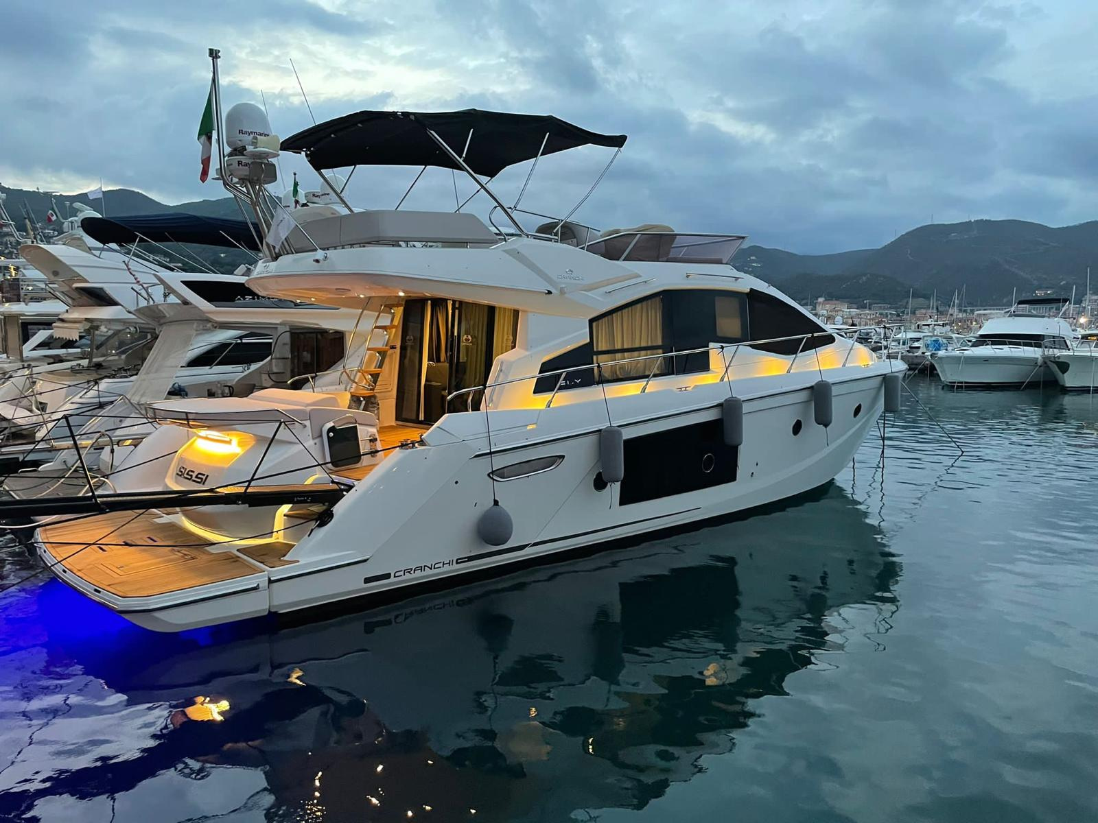 2016 Cranchi 54 Fly a noleggio (photo 22)