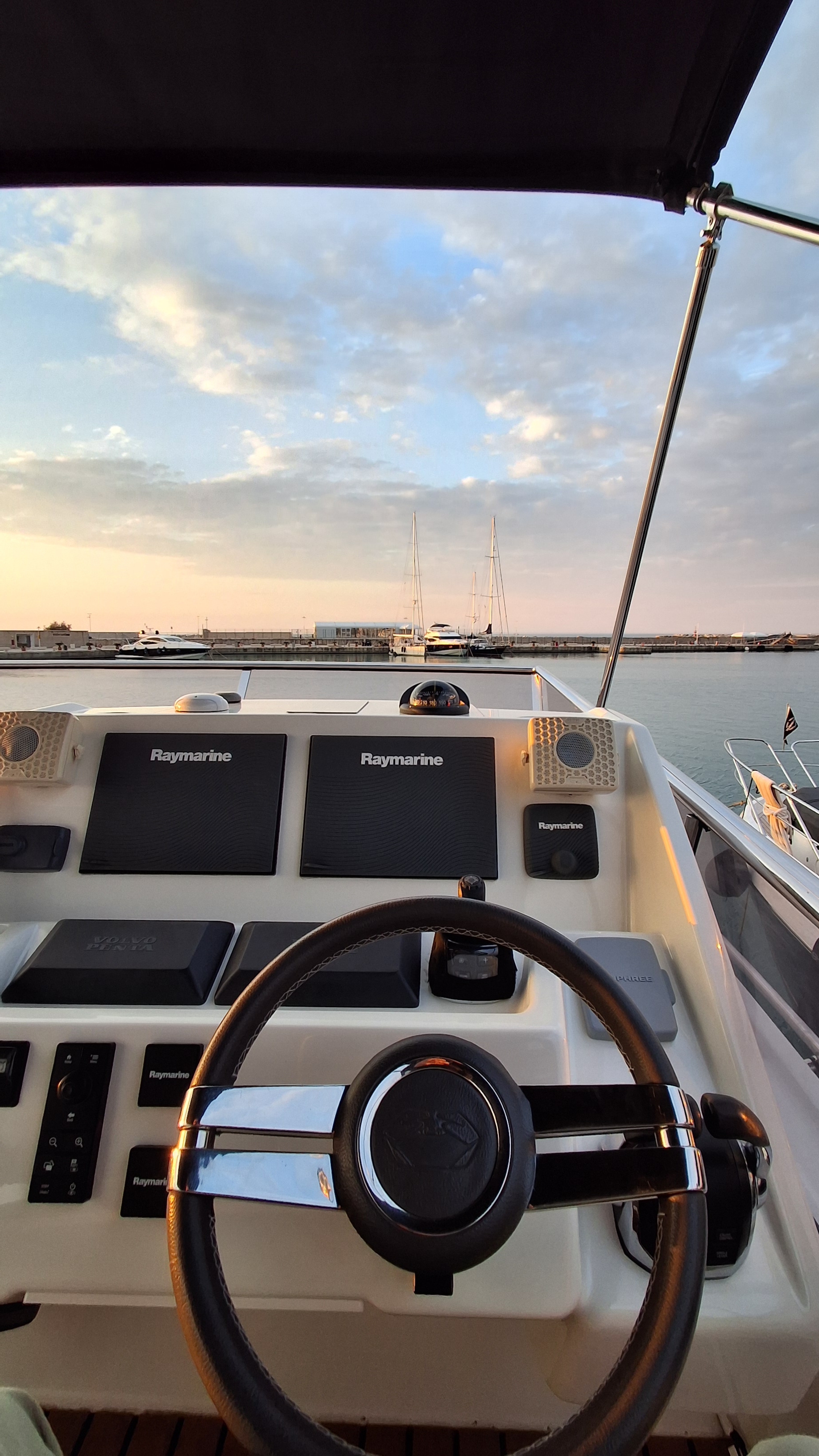 2016 Cranchi 54 Fly a noleggio (photo 68)