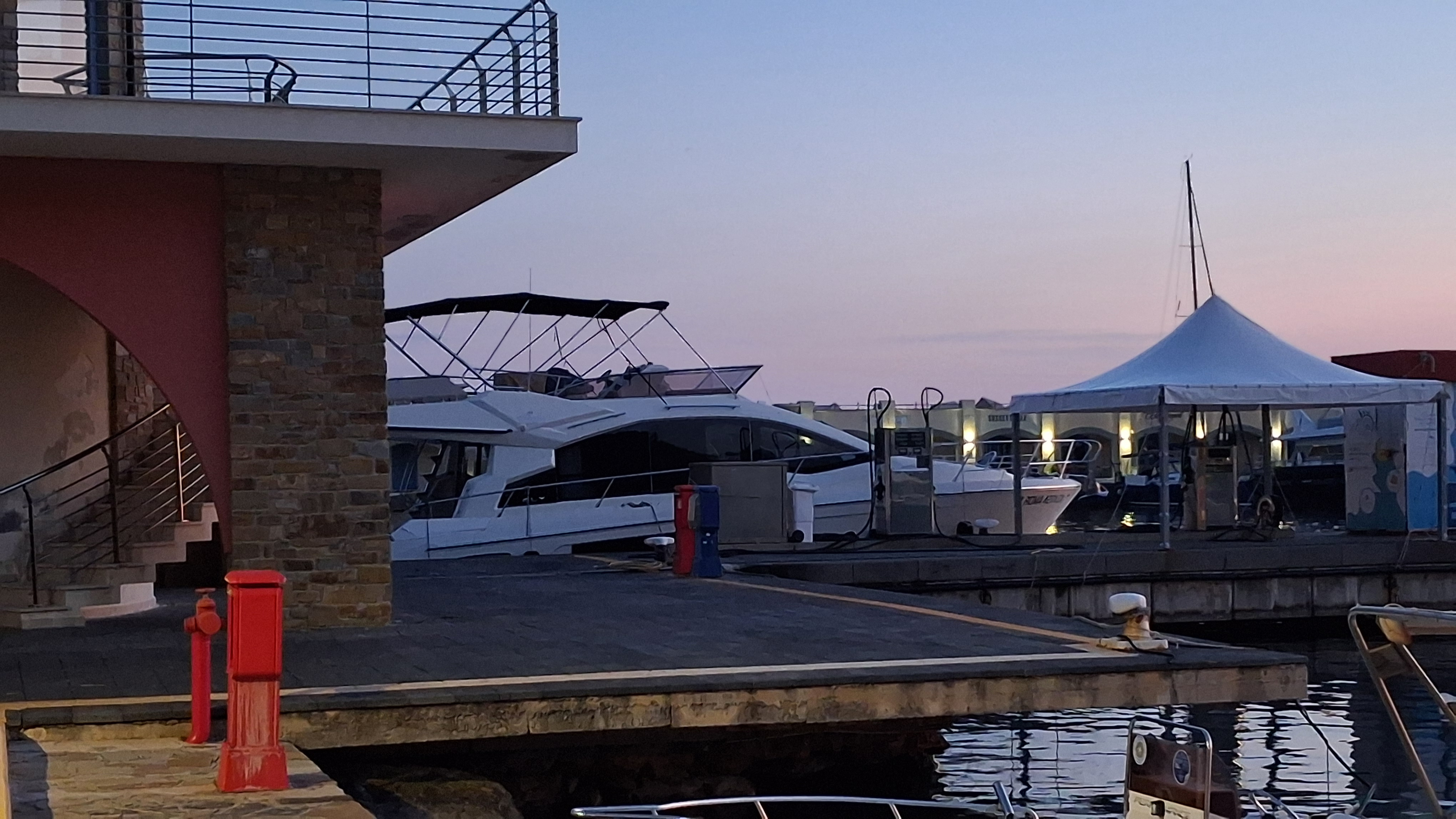 2016 Cranchi 54 Fly a noleggio (photo 50)