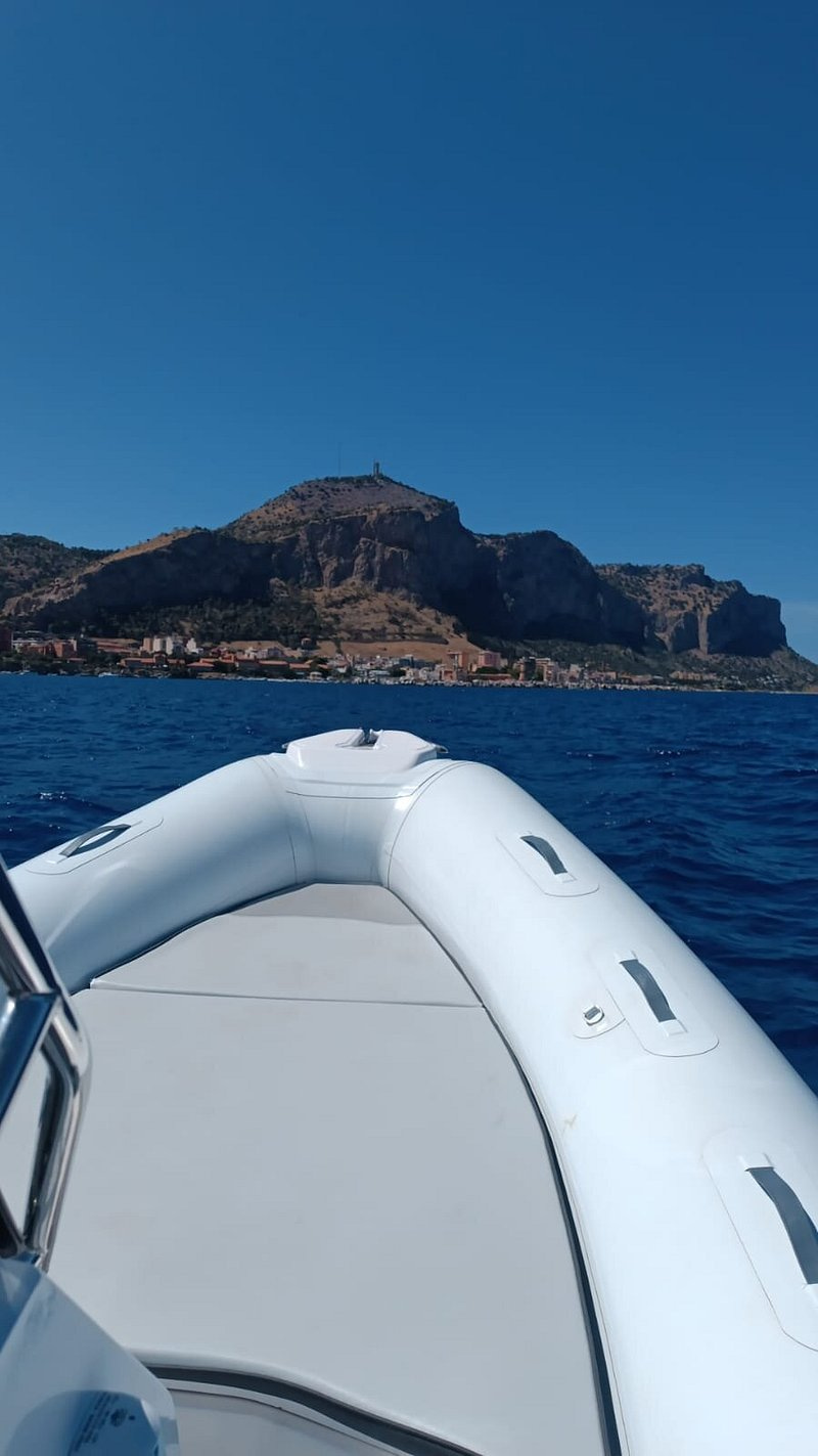 2021 Trimarchi Margit 520 a noleggio (photo 3)