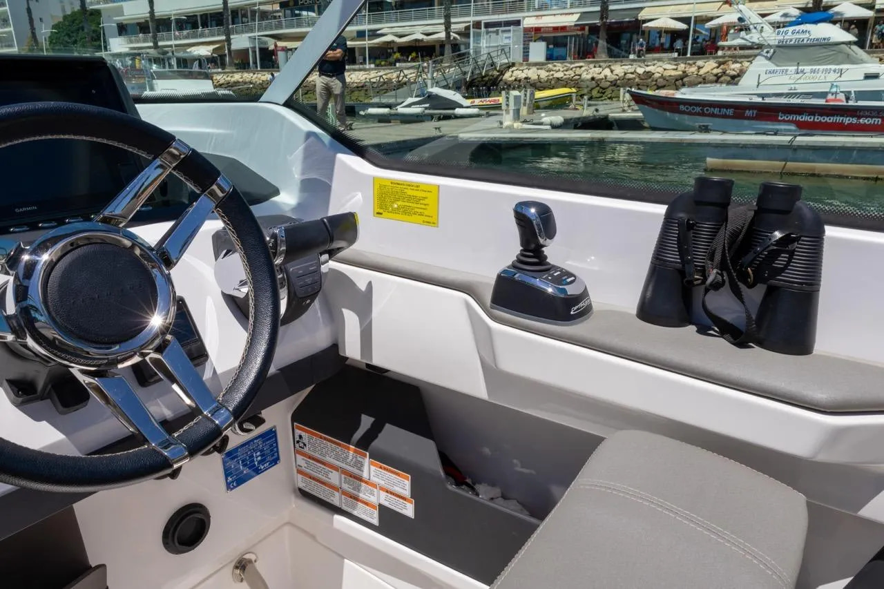 2018 Axopar 28 Open en venta (photo 12)