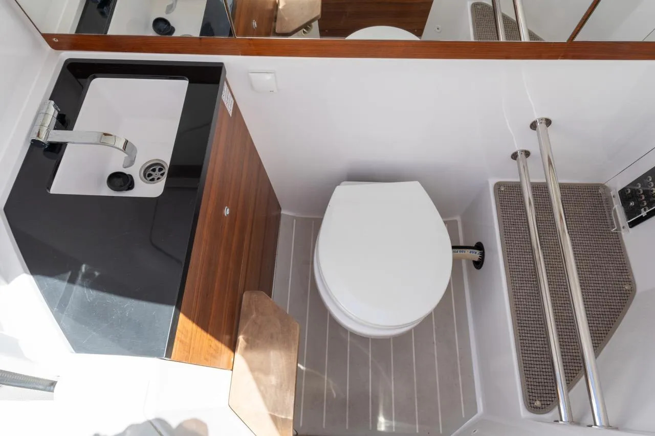 2018 Axopar 28 Open en venta (photo 21)