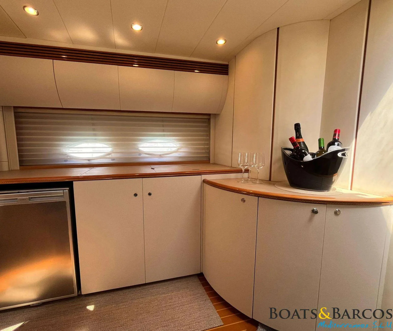 2002 Princess V50 for sale (photo 15)