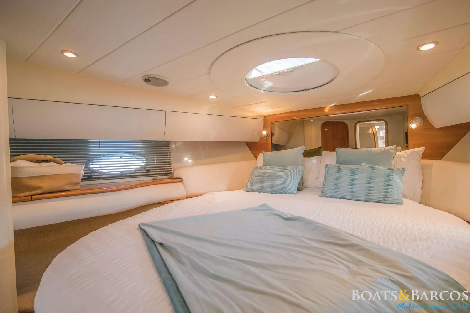 2002 Princess V50 for sale (photo 18)
