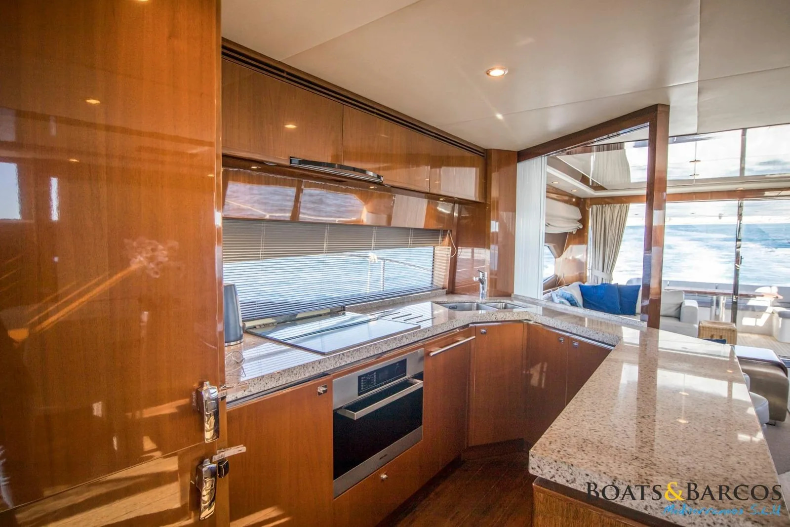2011 Princess 72 Motor Yacht à vendre (photo 11)