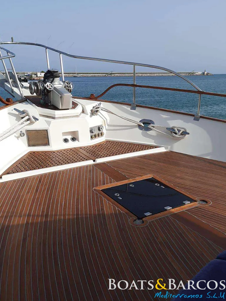 1991 Grand Banks 58 for sale (photo 6)