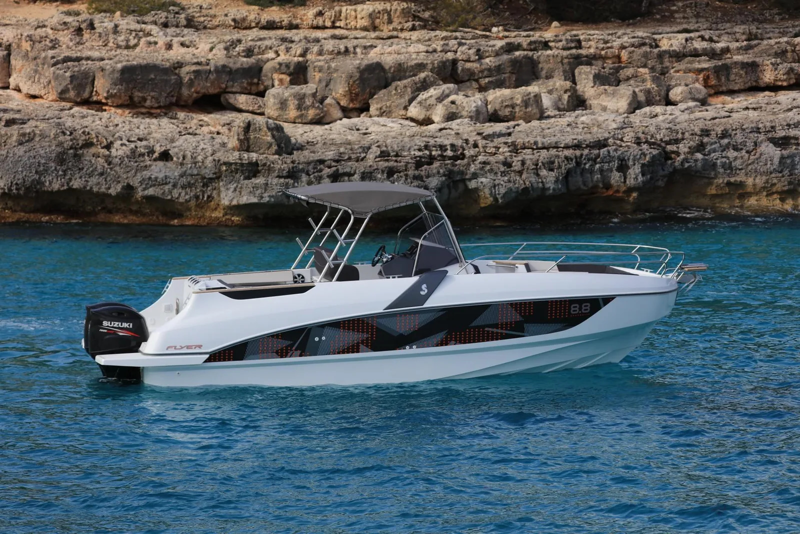 2019 Beneteau Flyer 8.8 SPACEdeck for sale (photo 2)