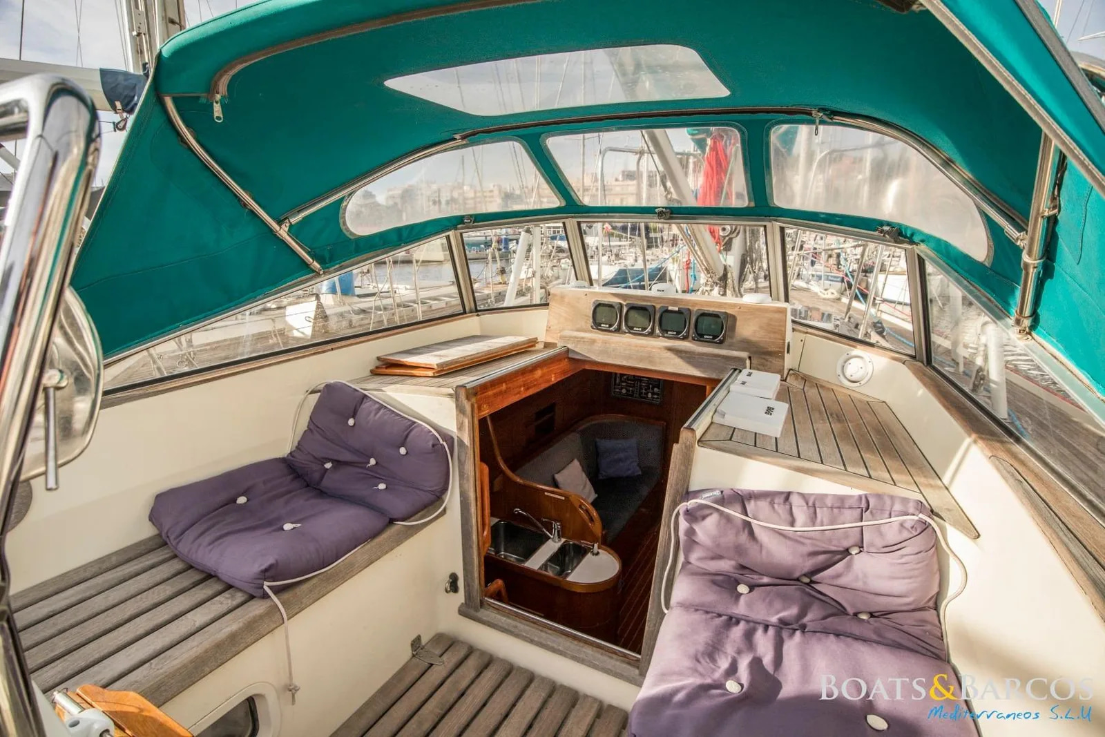 1990 Contest Yachts 43 for sale (photo 19)