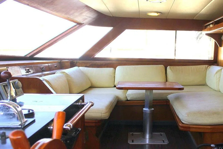 1988 Cantieri di Pisa 90 for sale (photo 11)