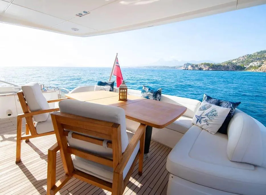 2015 Princess 88 Motor Yacht Flybridge à vendre (photo 4)