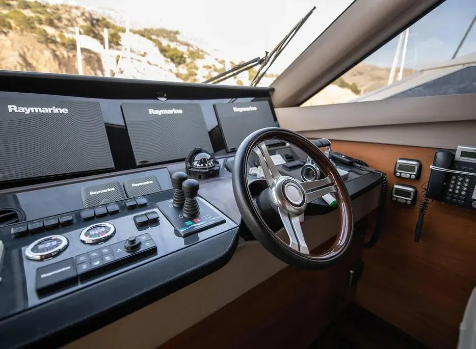 2015 Princess 88 Motor Yacht Flybridge à vendre (photo 21)