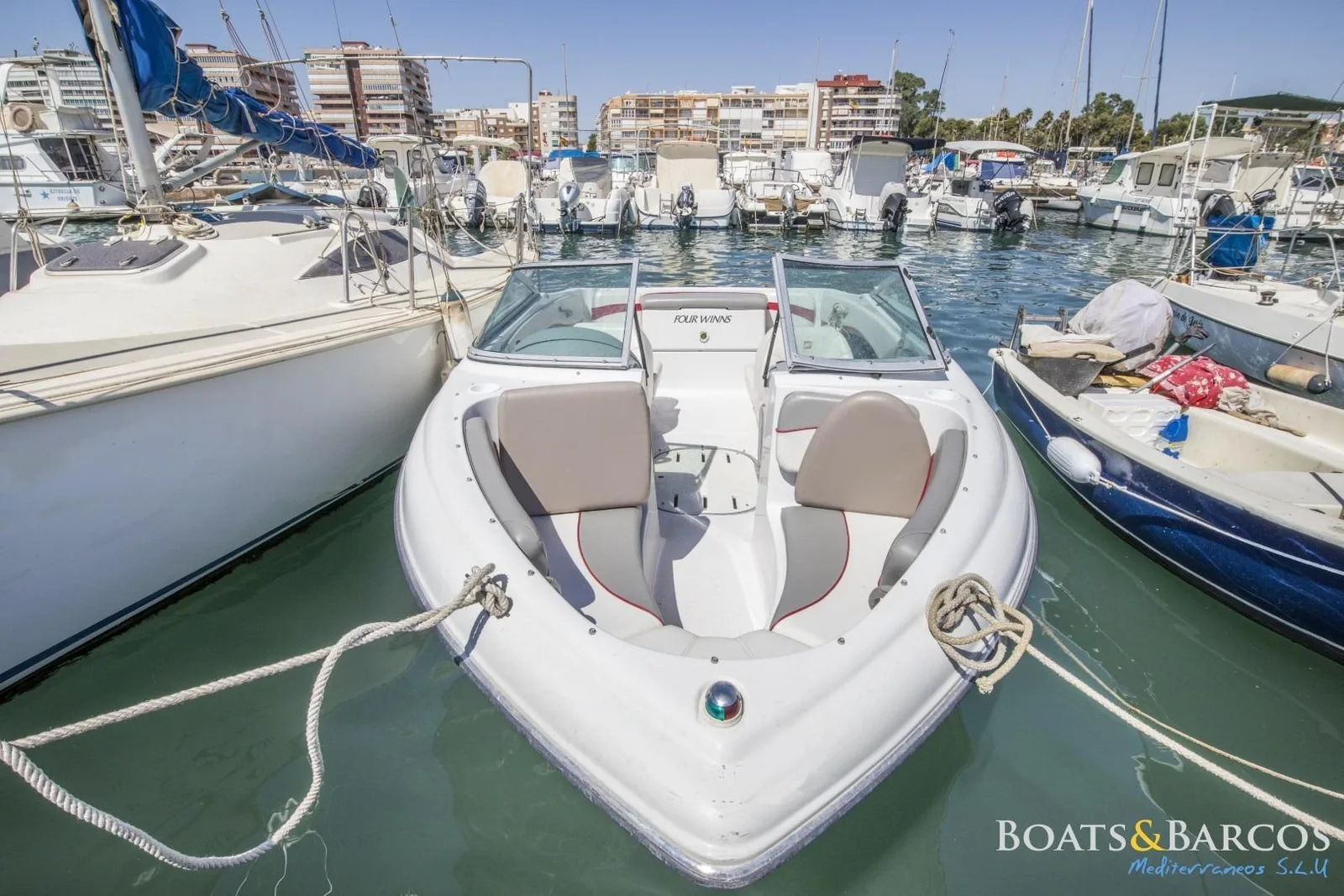 2000 Four Winns Horizon 170 à vendre (photo 2)