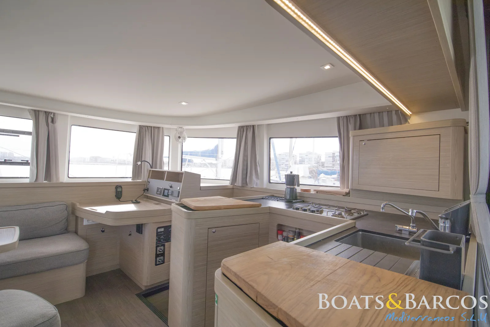 2024 Lagoon 42 for sale (photo 6)