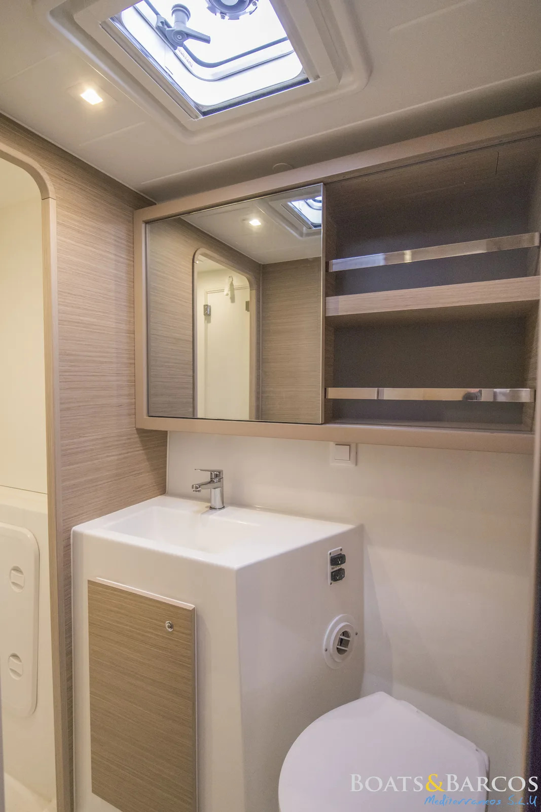 2024 Lagoon 42 for sale (photo 15)