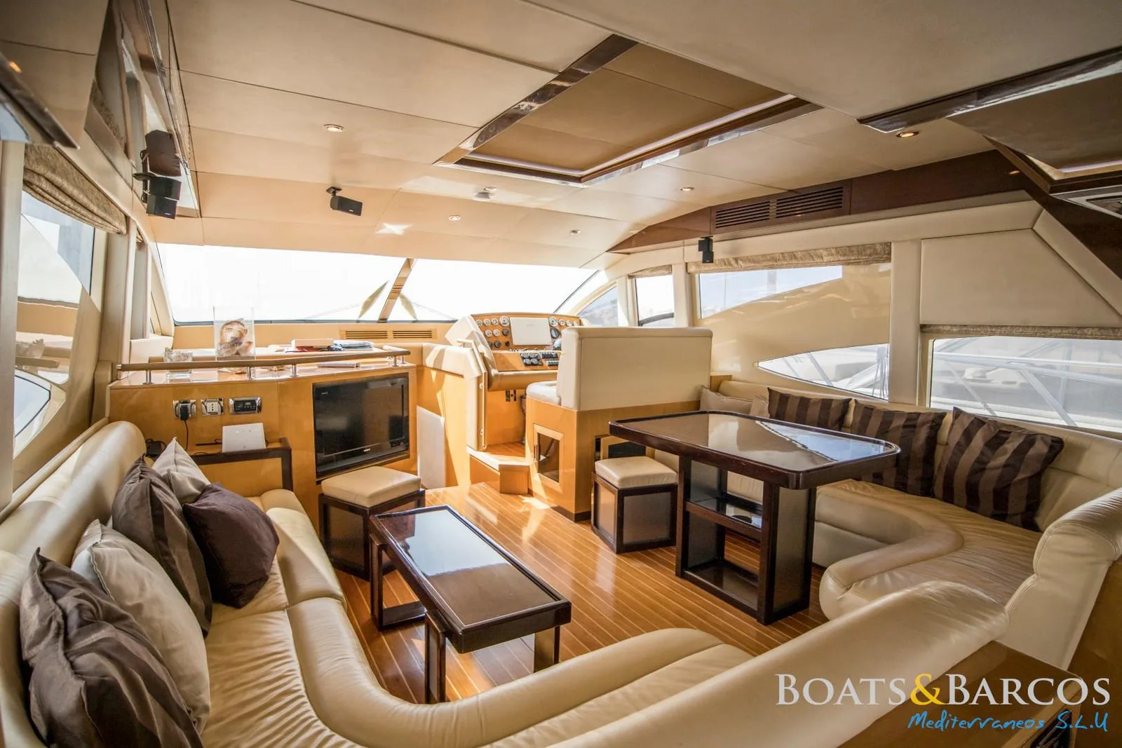 2009 Majesty 56 en venta (photo 25)