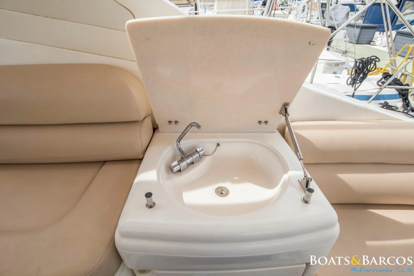 2007 Sealine S 42 for sale (photo 11)