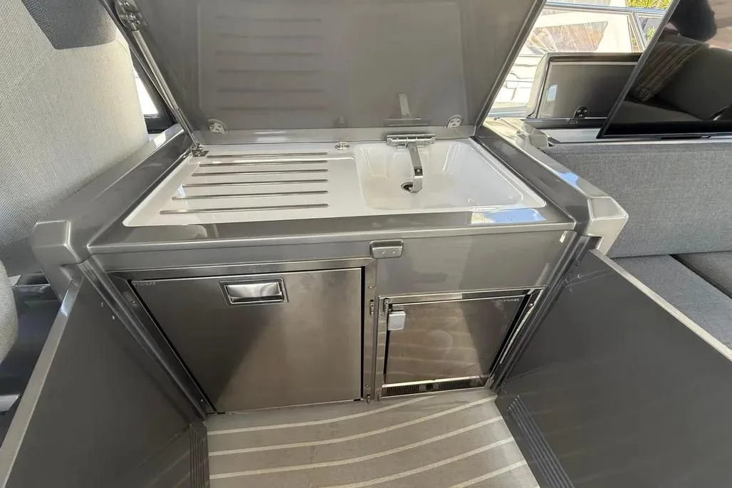 2020 Azimut Atlantis 51 for sale (photo 24)