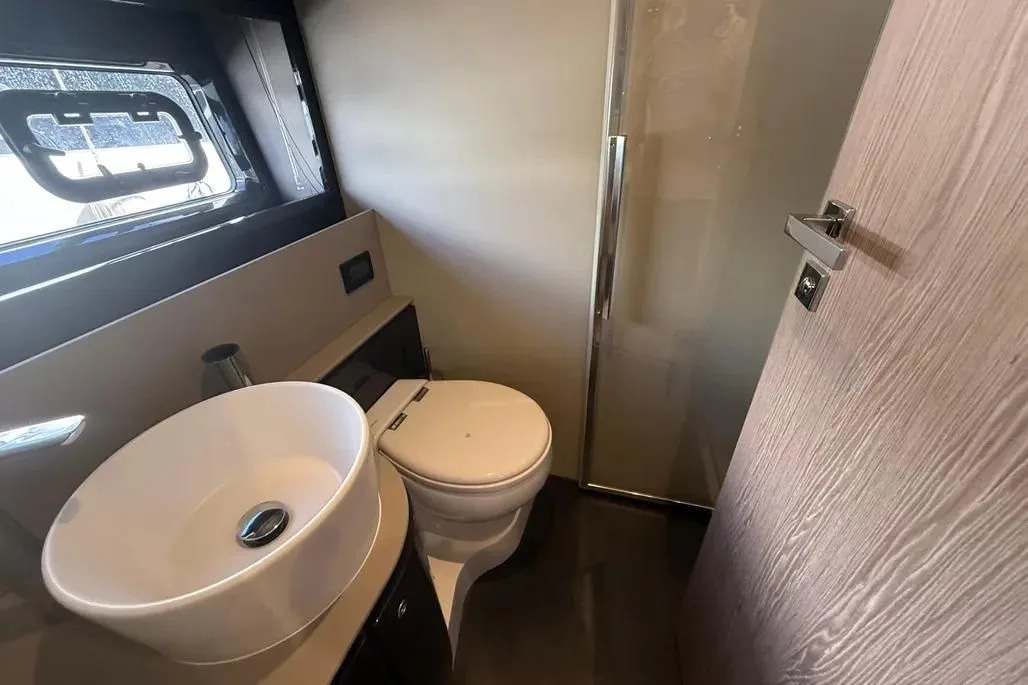 2020 Azimut Atlantis 51 for sale (photo 32)