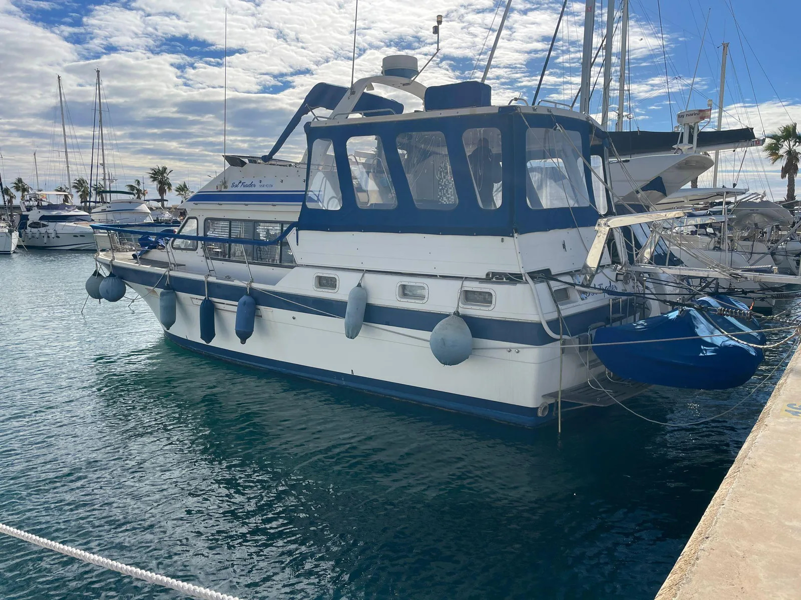 1990 Trader 41 + 2 for sale (photo 1)