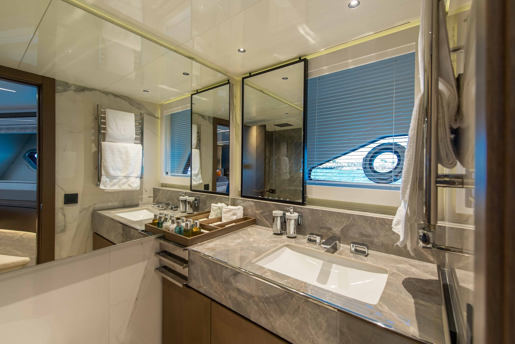 2021 Sunseeker Ocean 90 for sale (photo 18)