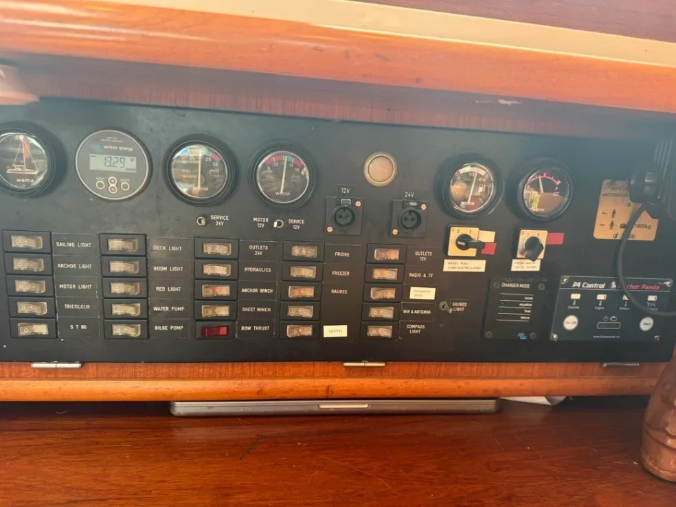 1998 Fantasi 44 te koop (photo 33)