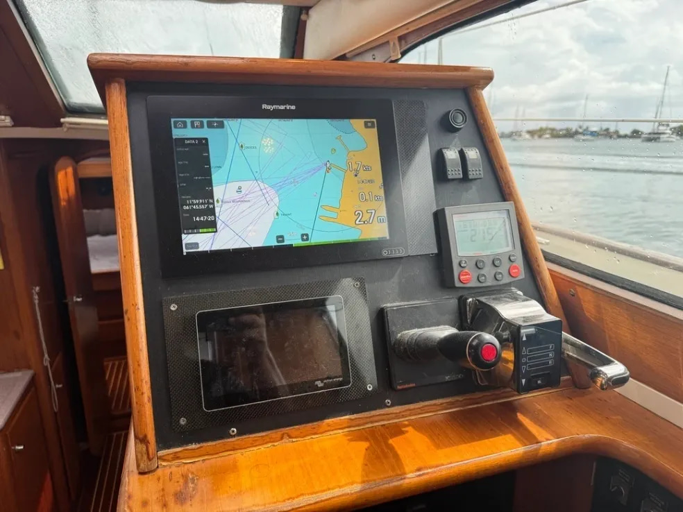 1998 Fantasi 44 te koop (photo 35)
