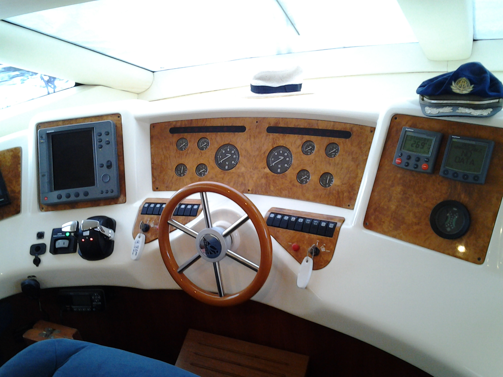 2001 Azimut 58 Fly na sprzedaż (photo 10)