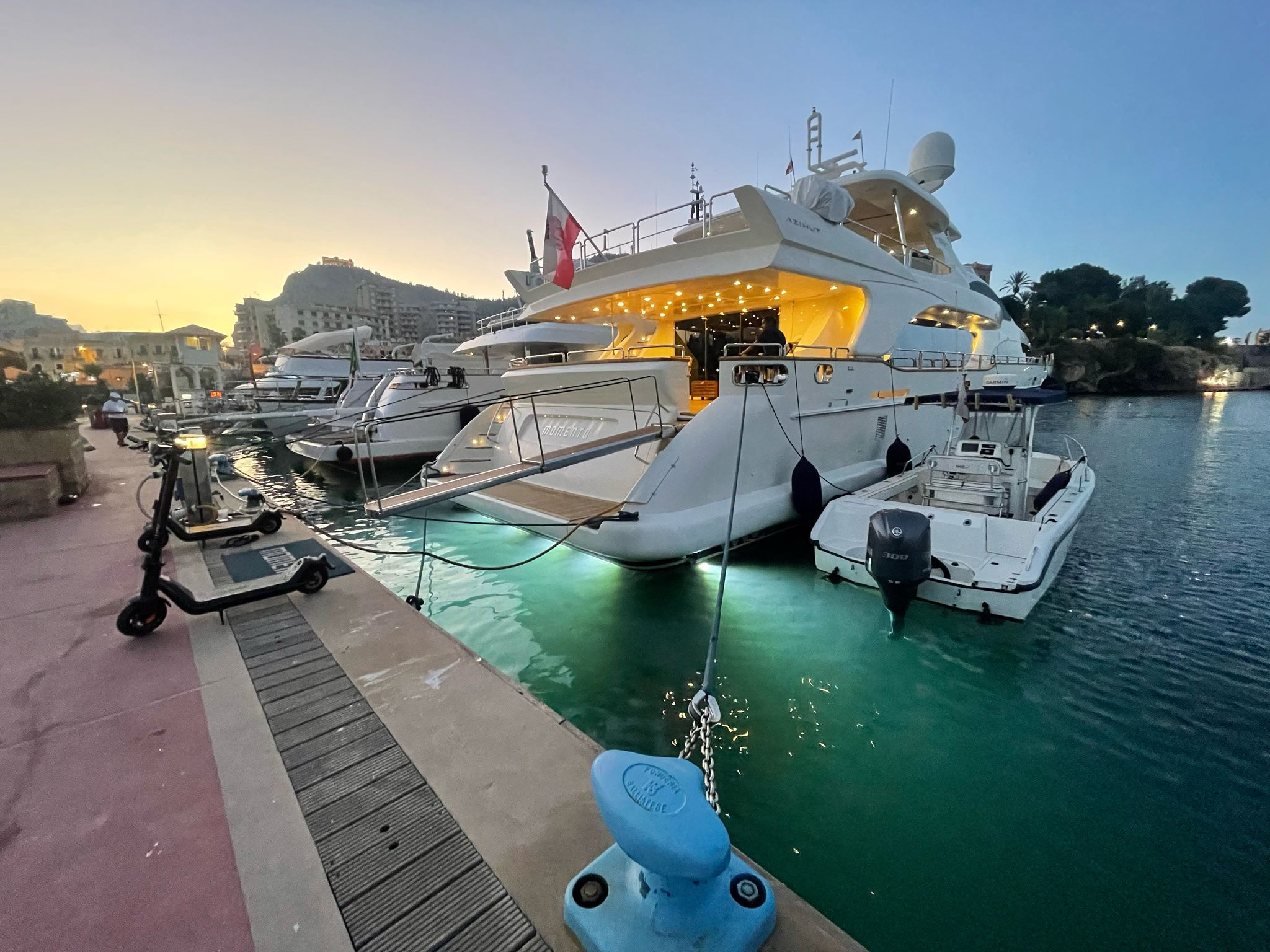2006 Azimut 116 zu verkaufen (photo 7)