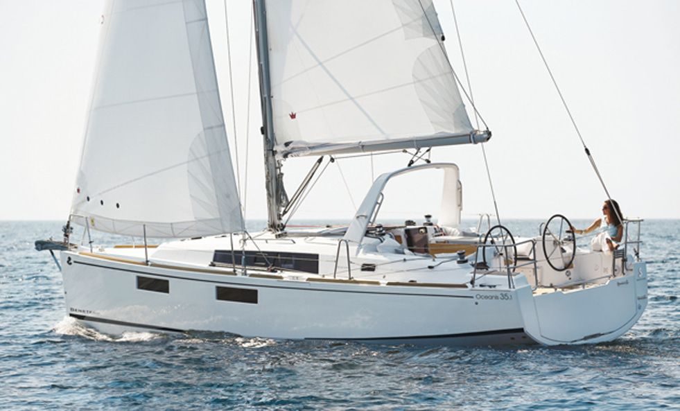 2021 Beneteau Oceanis 35.1 en alquiler (photo 2)