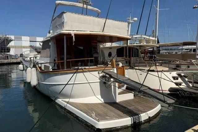 2009 Menorquin Yacht 180 for sale (photo 2)