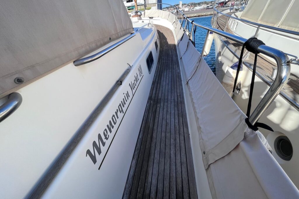 2009 Menorquin Yacht 180 for sale (photo 11)