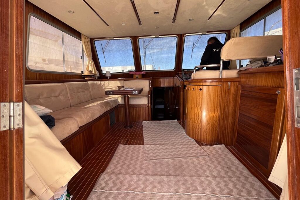 2009 Menorquin Yacht 180 for sale (photo 15)