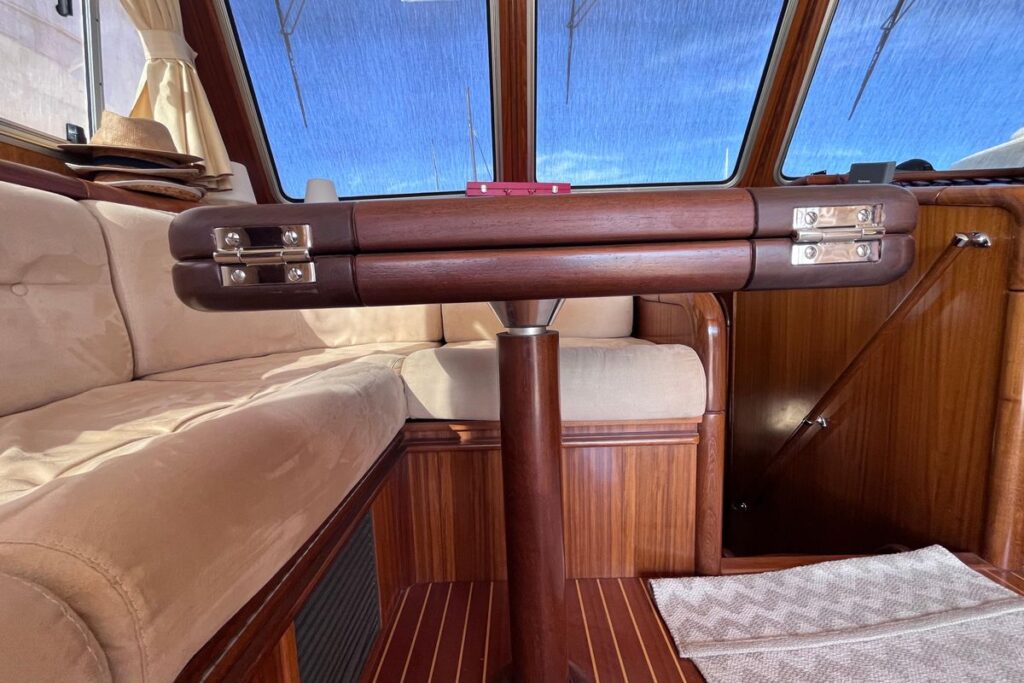 2009 Menorquin Yacht 180 for sale (photo 19)
