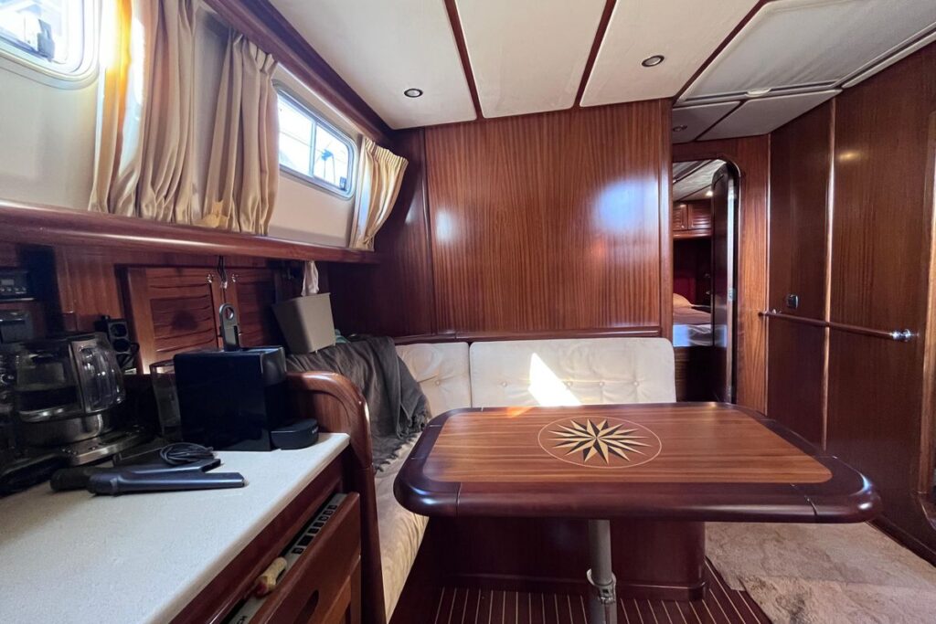 2009 Menorquin Yacht 180 for sale (photo 20)