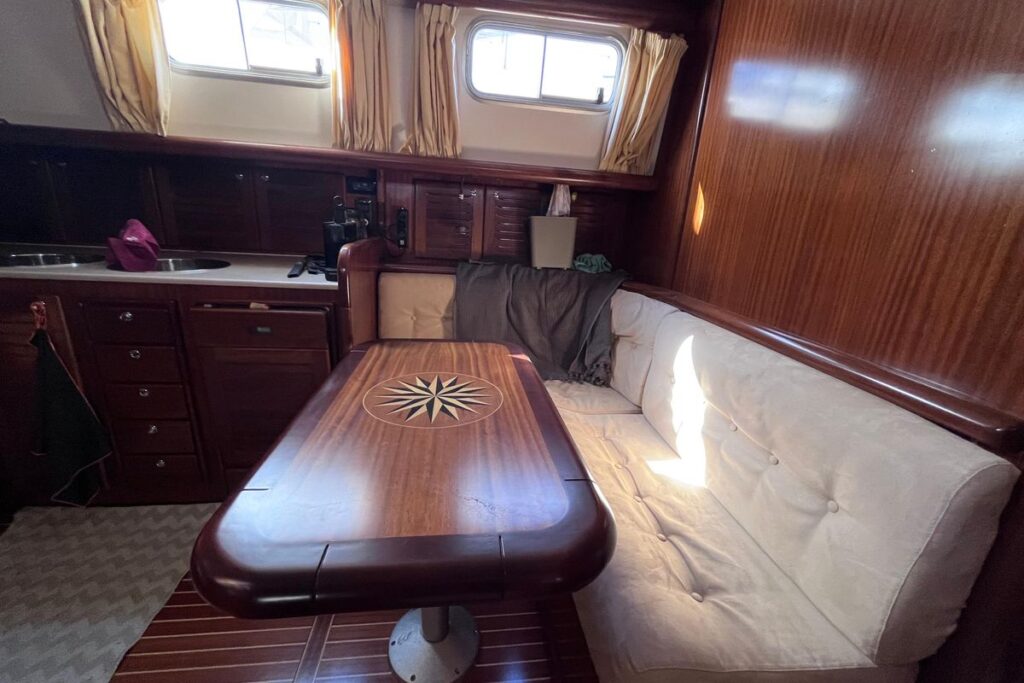 2009 Menorquin Yacht 180 for sale (photo 21)