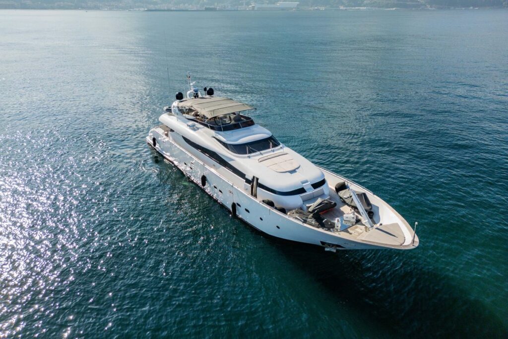 1999 Maiora 31 DP for sale (photo 2)