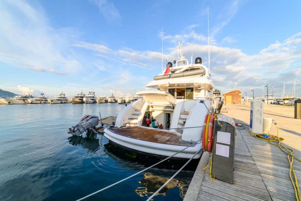1999 Maiora 31 DP for sale (photo 11)
