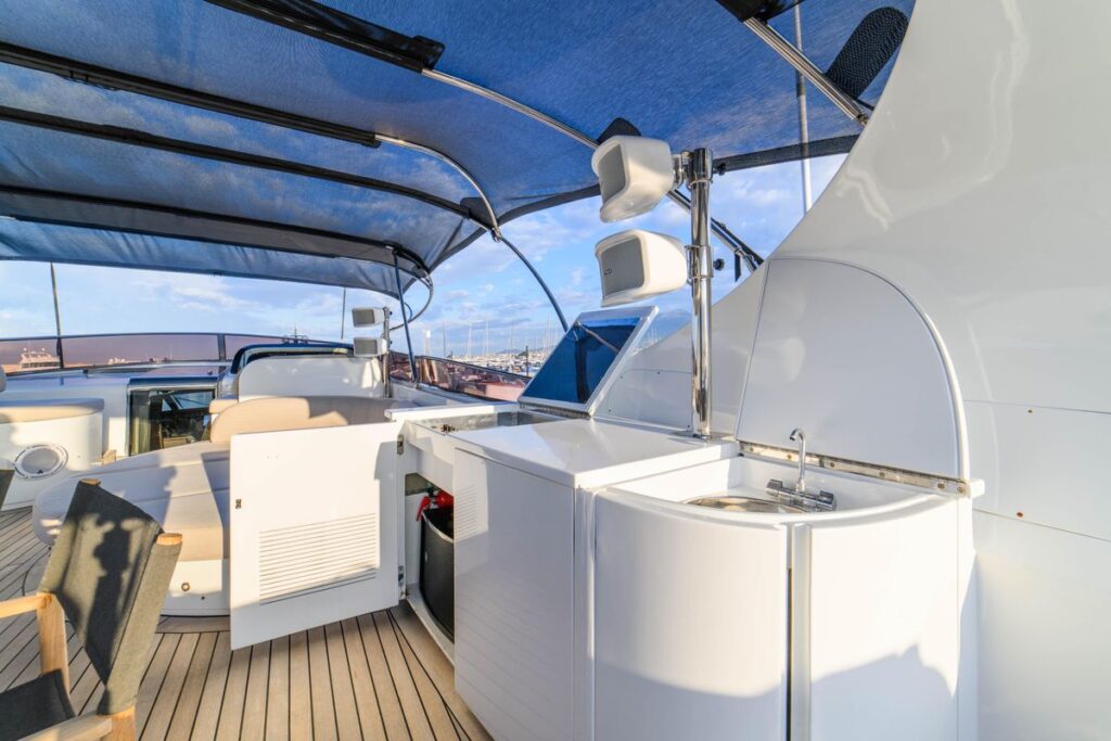 1999 Maiora 31 DP for sale (photo 16)