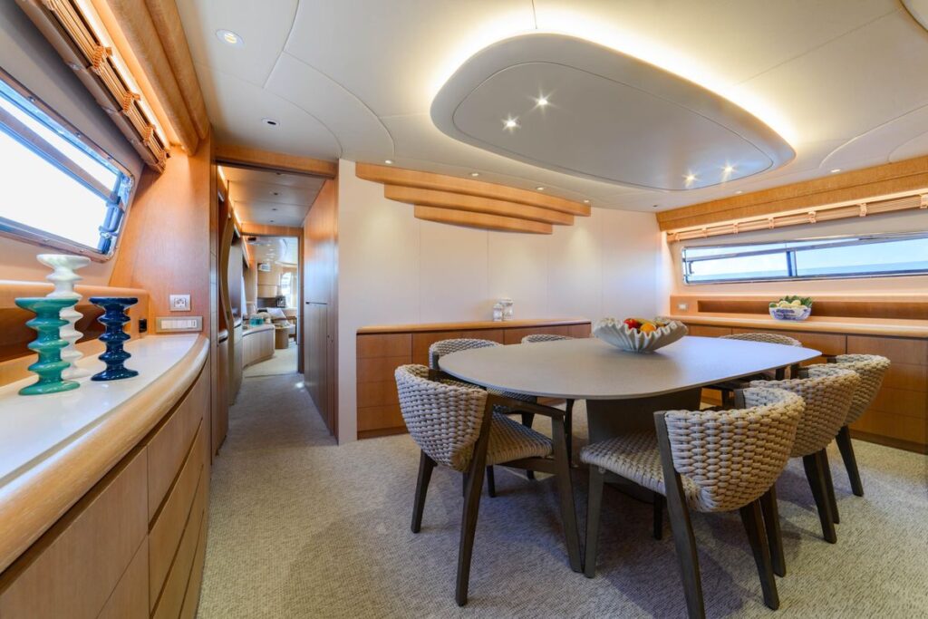 1999 Maiora 31 DP for sale (photo 26)