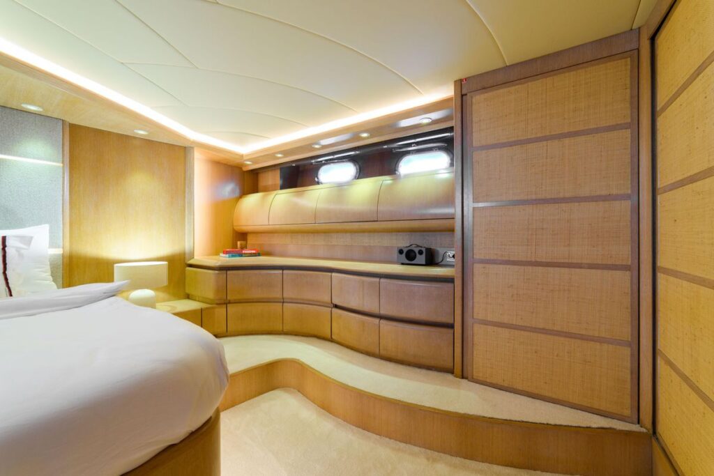 1999 Maiora 31 DP for sale (photo 45)