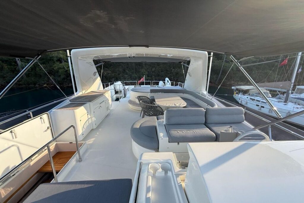 2008 Ferretti 830 zu verkaufen (photo 8)
